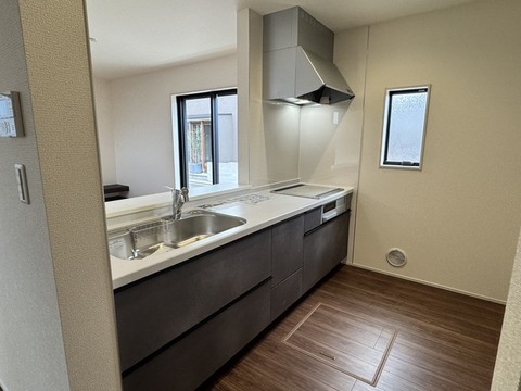 リーブルガーデン小野市神明町4期 外観・内装3