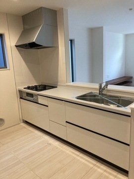 リーブルガーデン加古川市加古川町北在家４期 外観・内装3