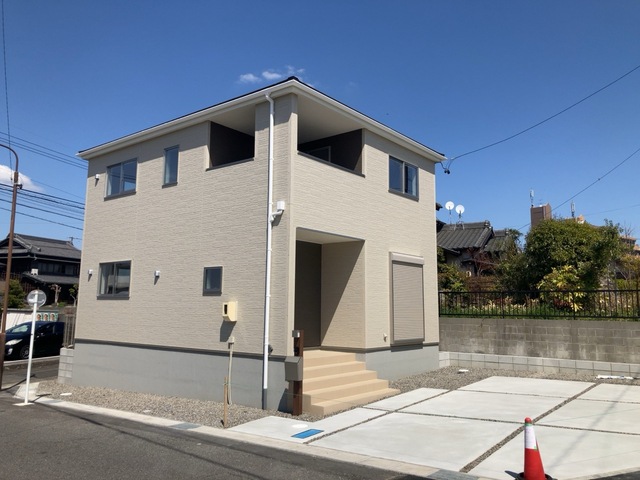 リーブルガーデン半田市新居町第１０の画像