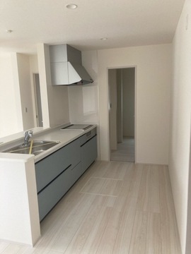 リーブルガーデン西脇市西脇15期 外観・内装2