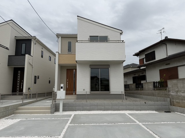 奈良県北葛城郡河合町高塚台１丁目13-9