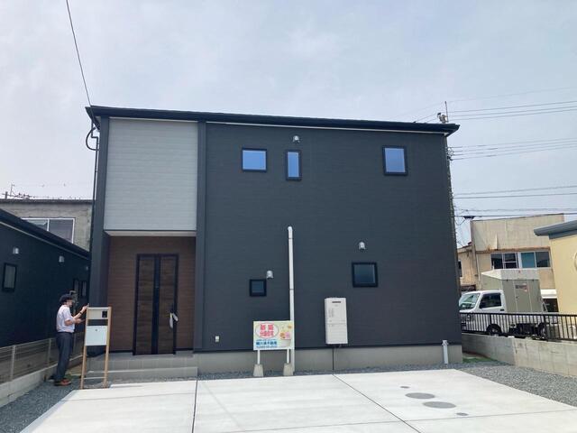 鹿児島県姶良市東餅田3826-1