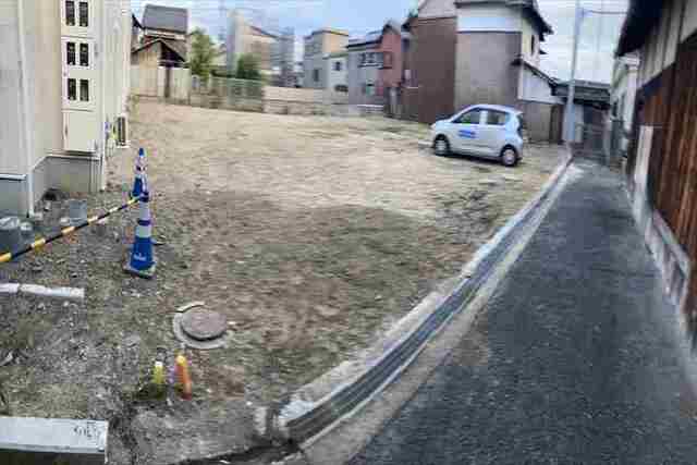 奈良県大和郡山市東岡町11-1
