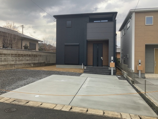 福岡県遠賀郡水巻町頃末北３丁目5-18
