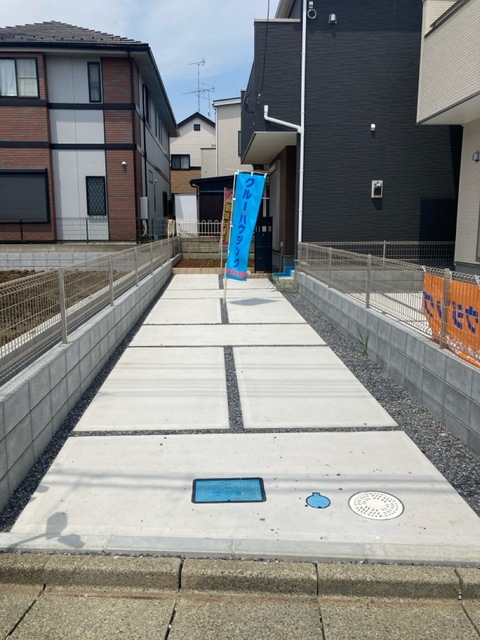 埼玉県三郷市早稲田５丁目25-12
