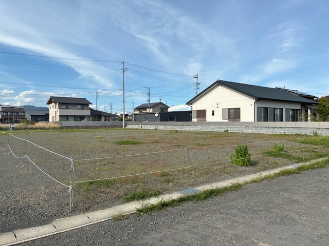 静岡県焼津市石津1075付近