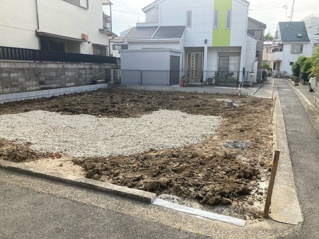 大阪府堺市東区日置荘 西町２丁1141-2、-3の各一部（地番）