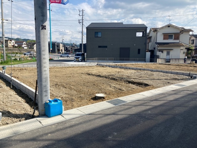 奈良県生駒市中菜畑２丁目1055番20（地番）