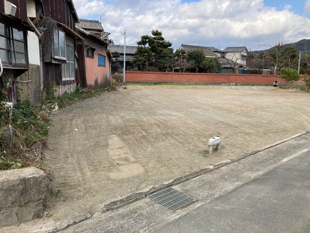福岡県糟屋郡須惠町大字須惠字巡り原676番1の一部ほか(地番)