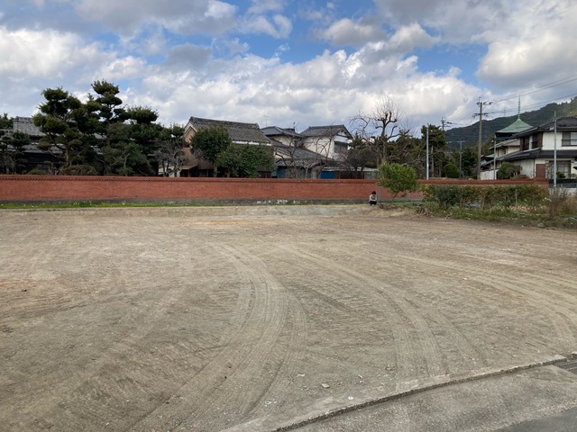福岡県糟屋郡須惠町大字須惠字巡り原676番1の一部ほか(地番)