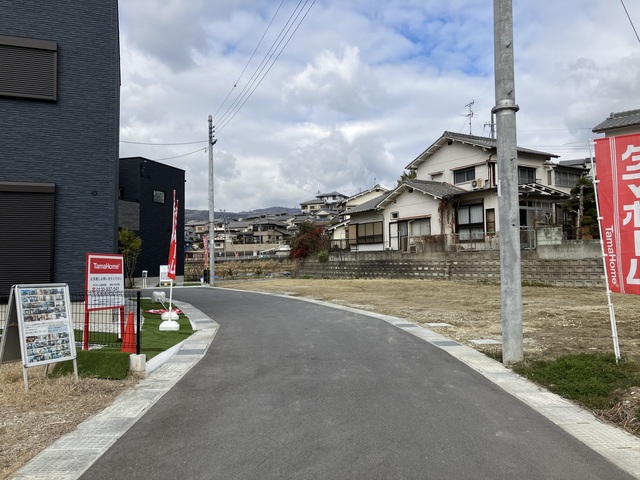 奈良県生駒郡平群町吉新3丁目31-1(地番)