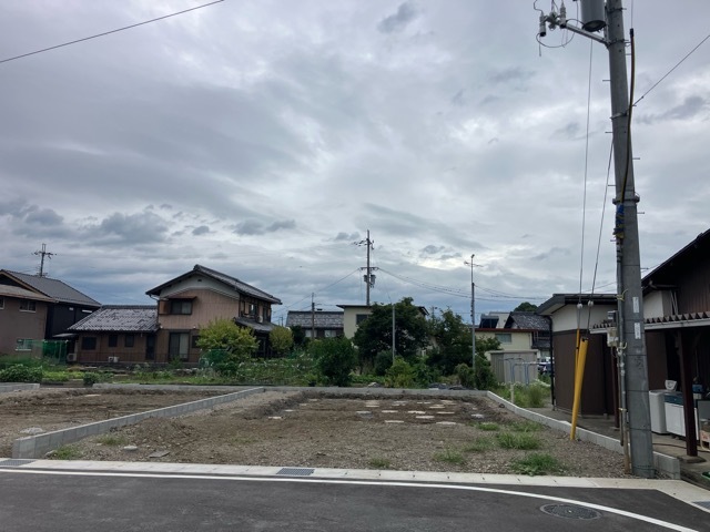 滋賀県彦根市川瀬馬場町字北664-5（地番）
