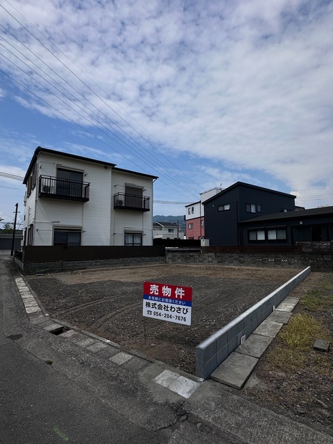 静岡県静岡市清水区興津中町字鶴巻1403番10ほか（地番）