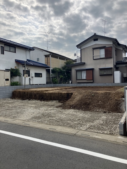 埼玉県入間郡毛呂山町南台３丁目15番2、15番3（地番）