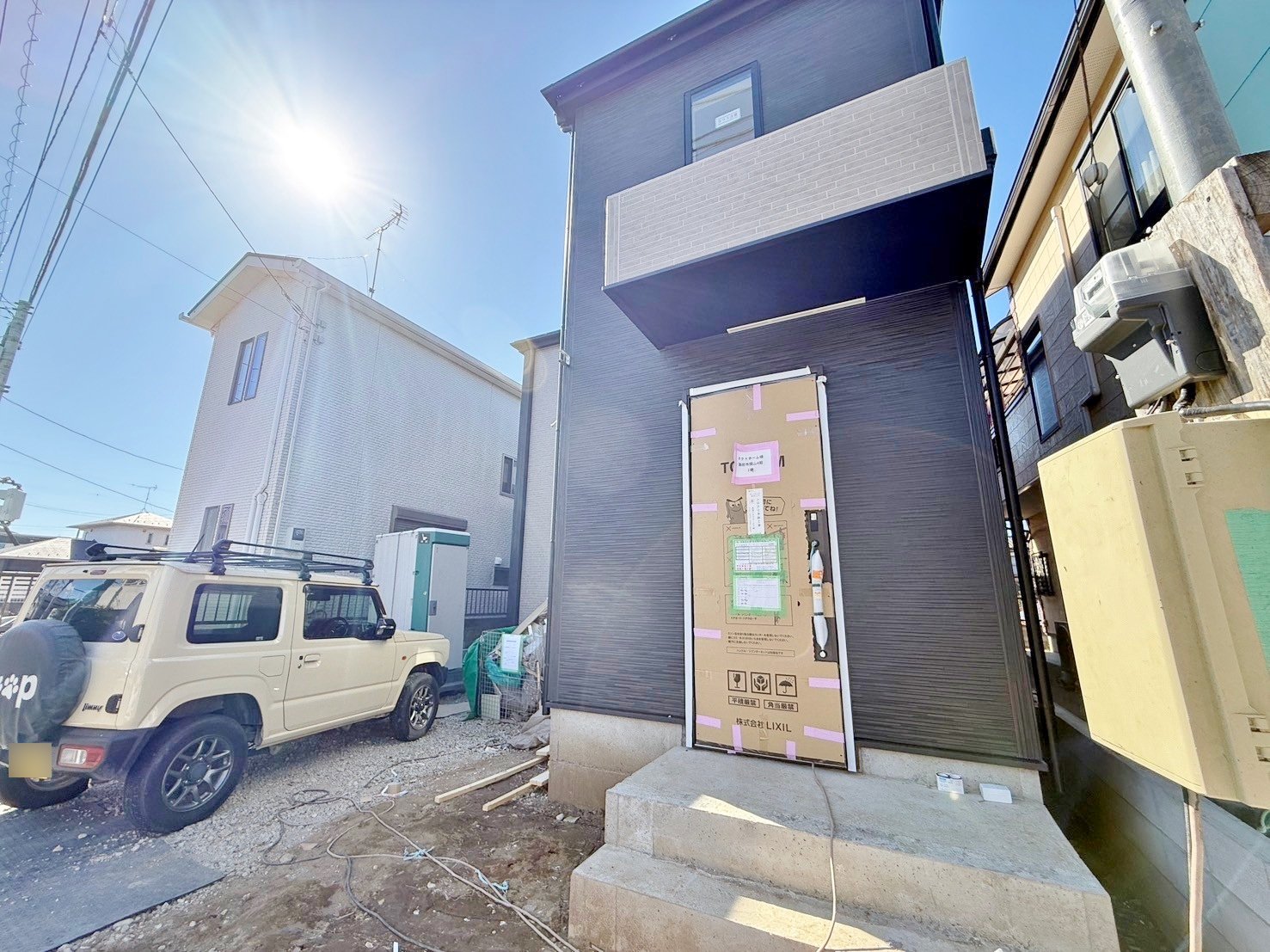 小・中学校まで徒歩8分以内でお子様の通学も安心です。(令和7年2月 撮影)