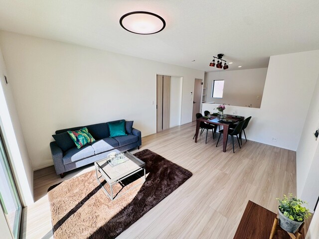 【1号棟】16.2帖のスライド画像