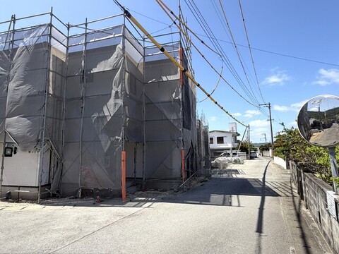 前面道路　北側