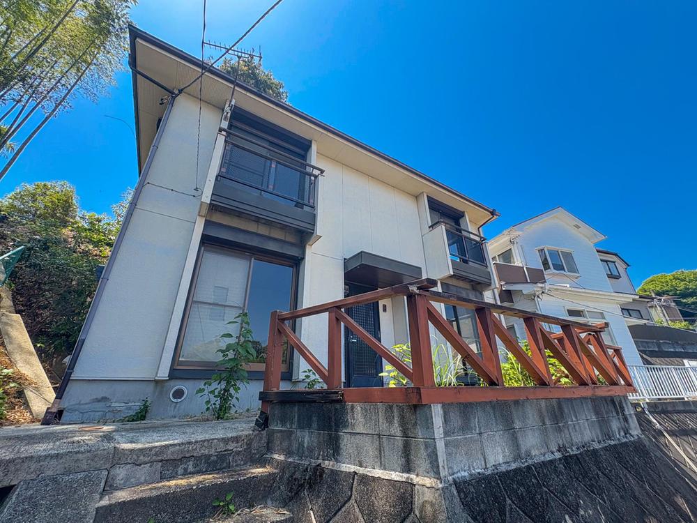 神奈川県足柄下郡湯河原町吉浜