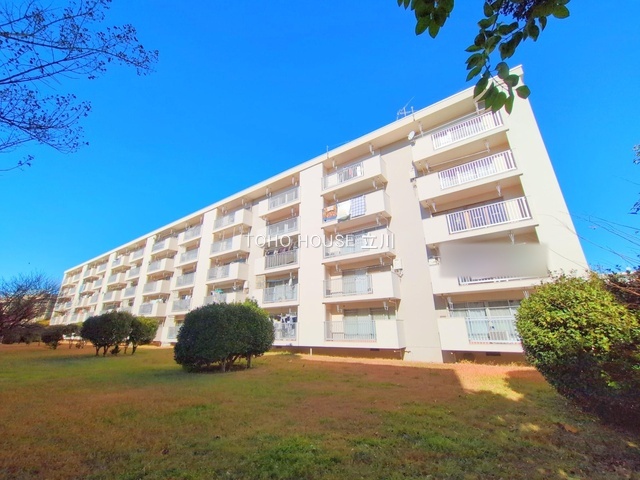 多摩川住宅ハ-13号棟
