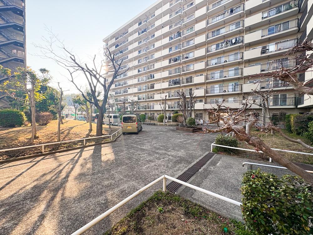 多摩稲城マンションA棟