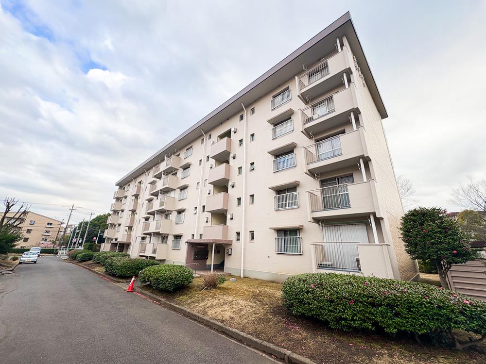 多摩ニュータウン豊ヶ丘団地5号棟