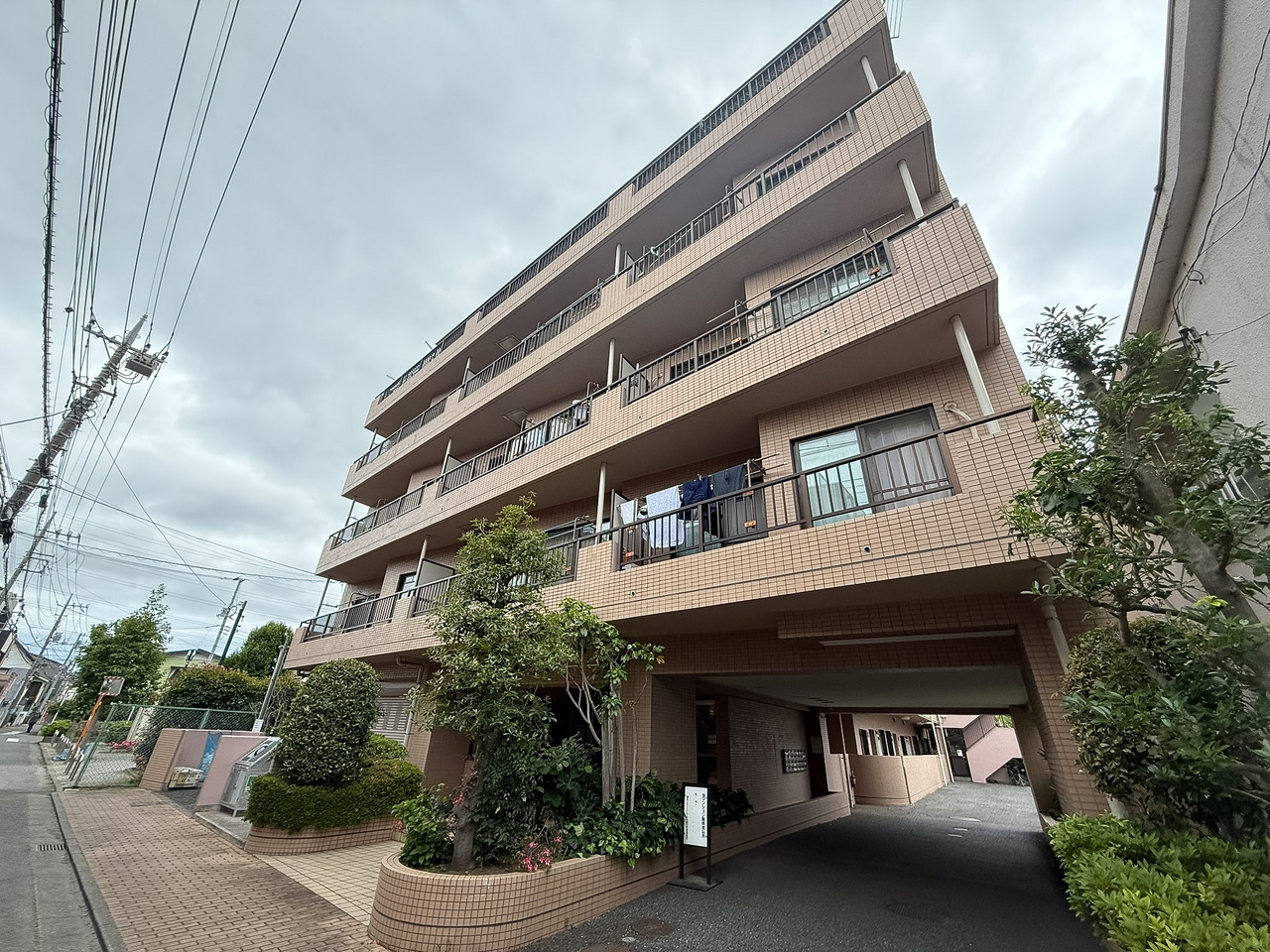 東京都府中市朝日町2丁目