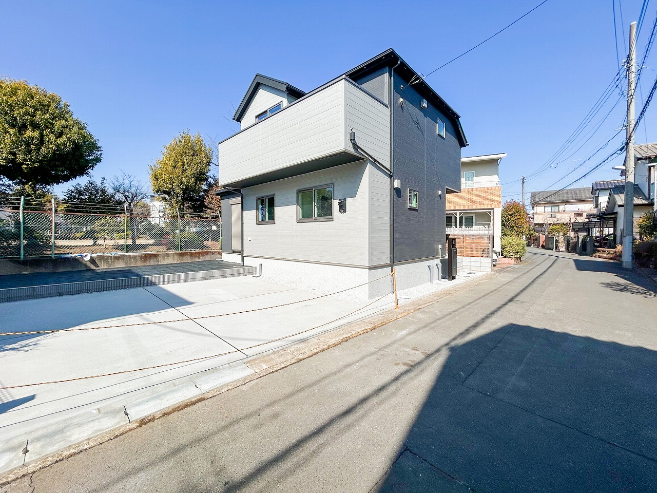 東京都あきる野市小川東１丁目