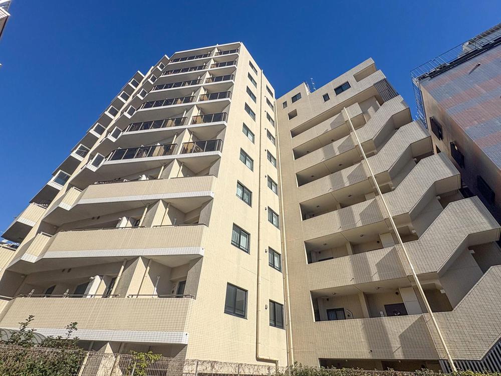 レアシス国立大学通り