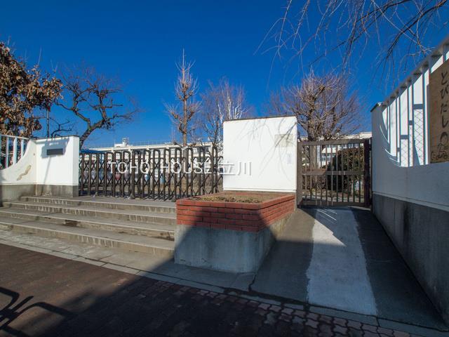 立川市立柏小学校まで約500m