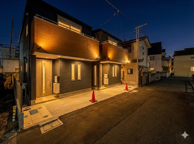 東京都府中市紅葉丘１丁目