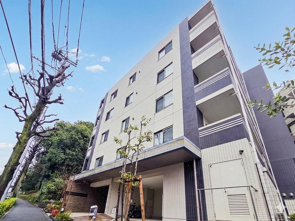 プレシス多摩永山レヴィエ