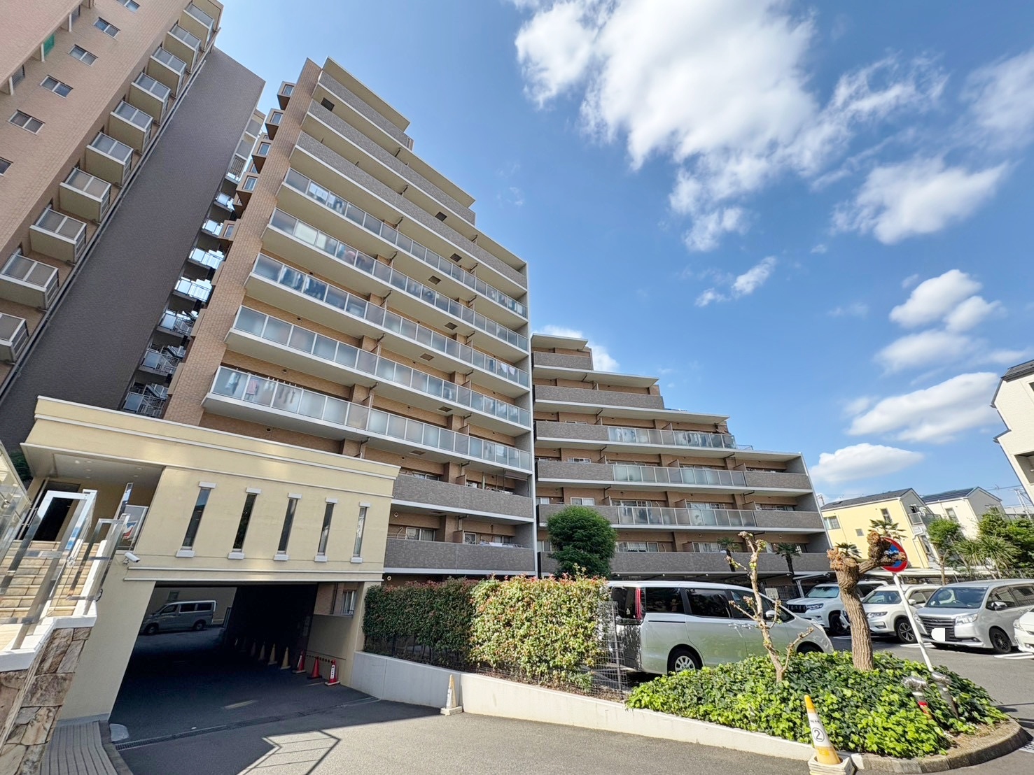 【東宝ハウスさんにお願いしてよかったと思っております。】～気になった物件の掲載元が東宝ハウスさんで、そこからの縁でしたが担当してくださった方の対応が素晴らしく特に問題もなく取引ができて感謝しています。～