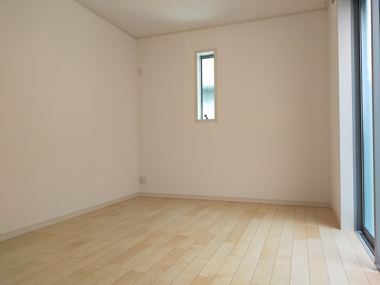 1階には6帖の洋室が2部屋