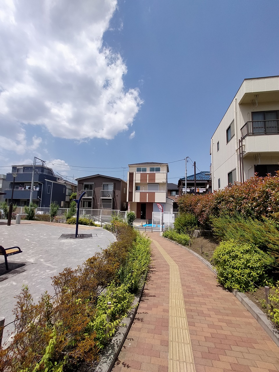陽当り抜群のお新築戸建て堂々完成しました