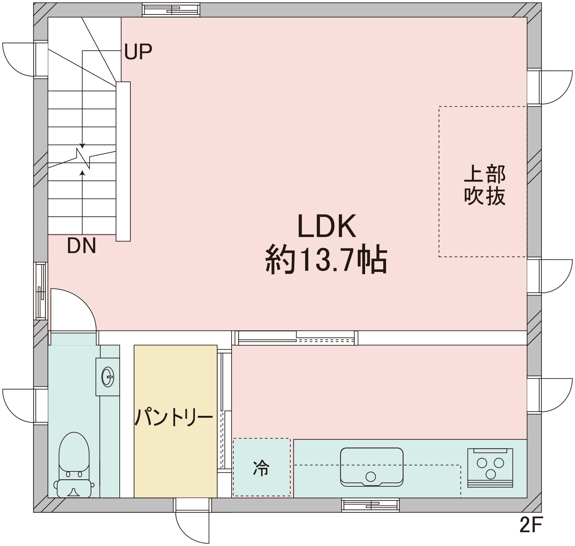 沢山の窓から光が差し込むリビングです♪