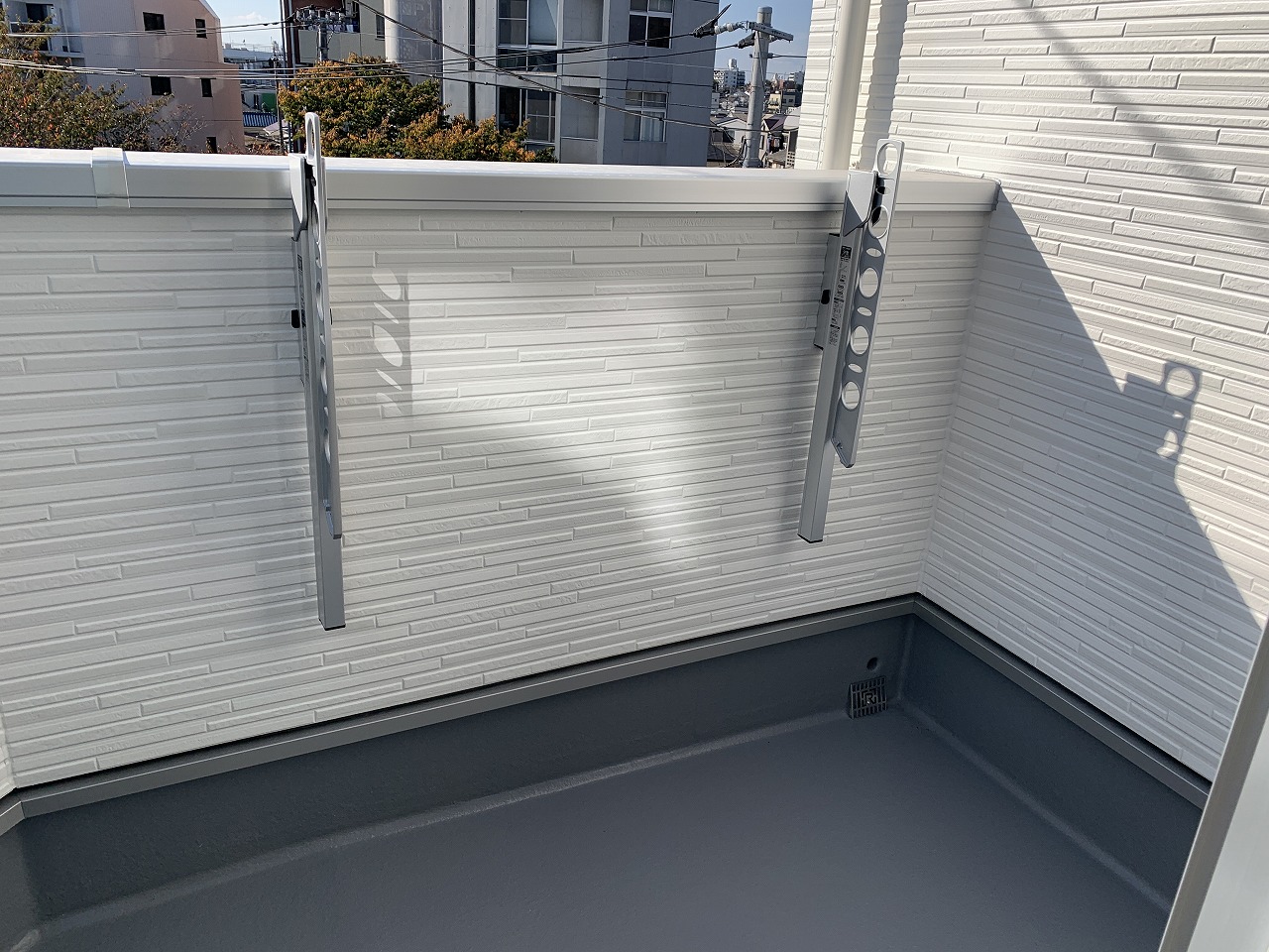 南西側のバルコニー。陽当り良くお洗濯ものも良く乾きます