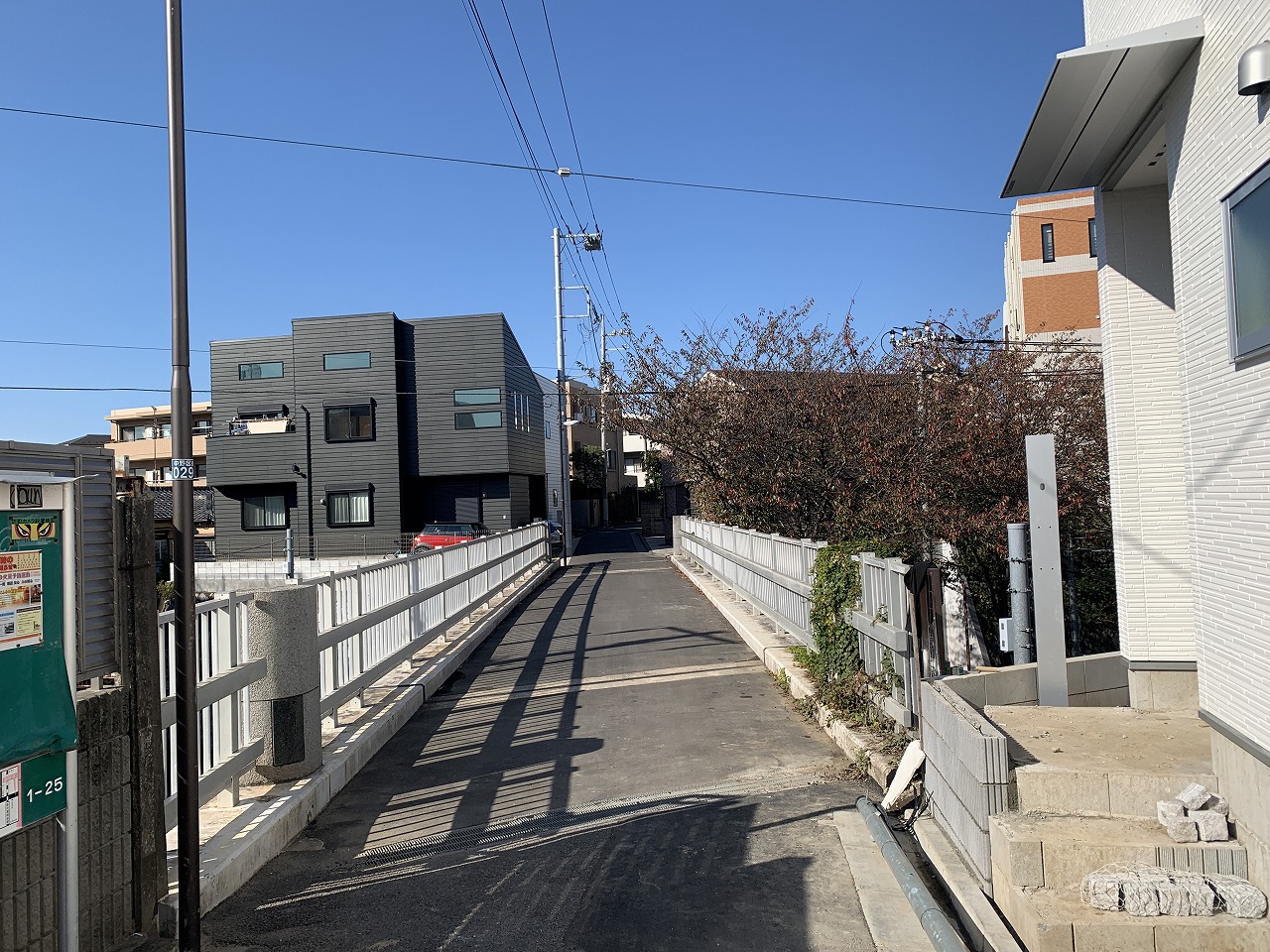 春には中野通りの桜並木が綺麗に見えます