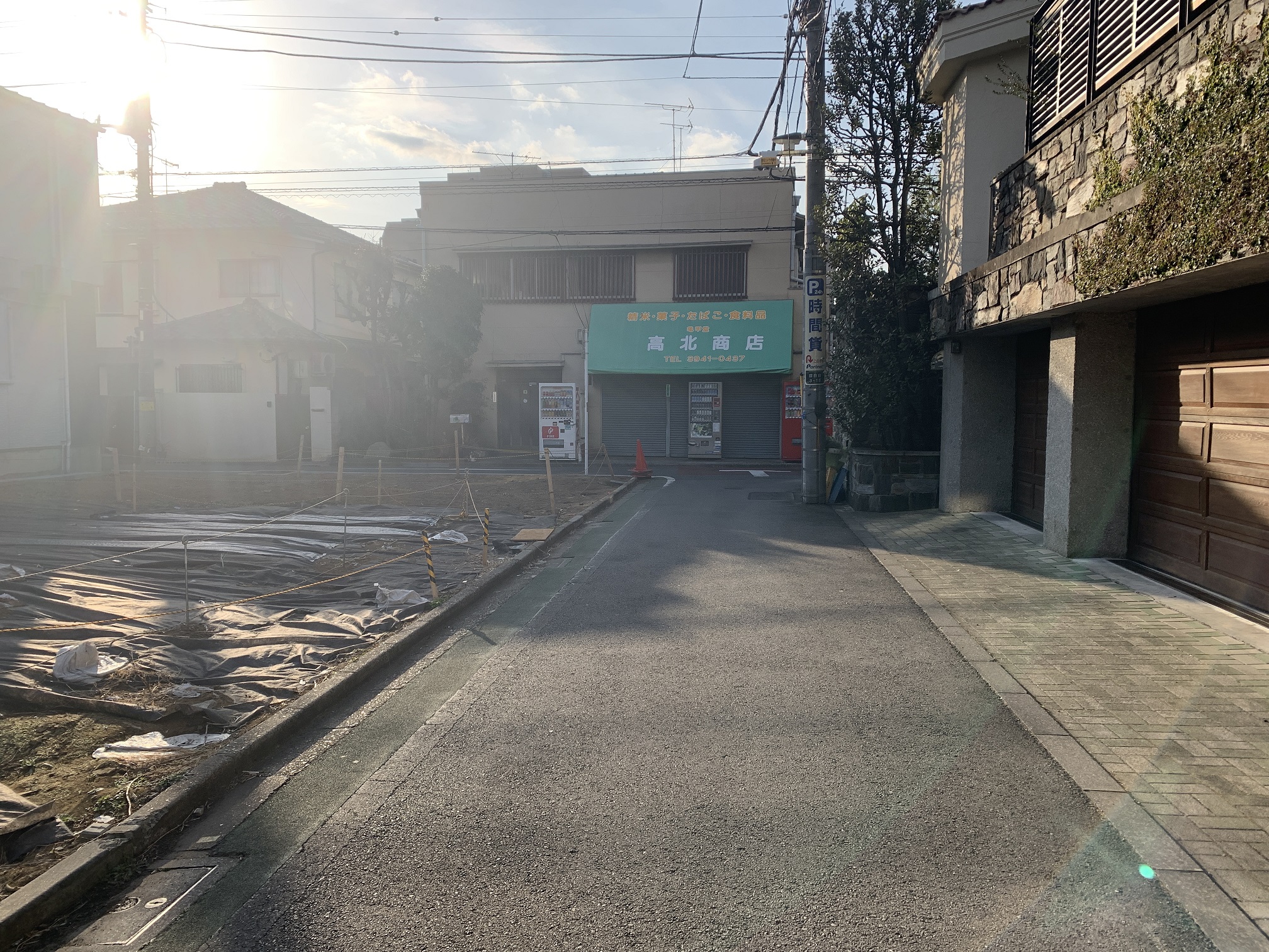 スッキリとした前面道路です!!