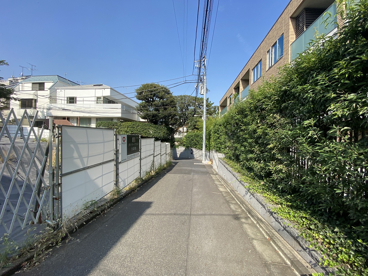 東側道路幅員4m