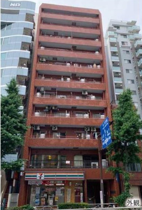 マンション1階にコンビニがありますので便利です!