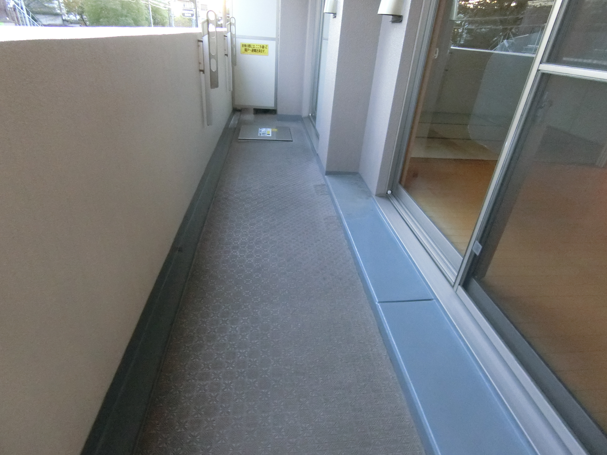 LDKと和室に面した広いバルコニーです!