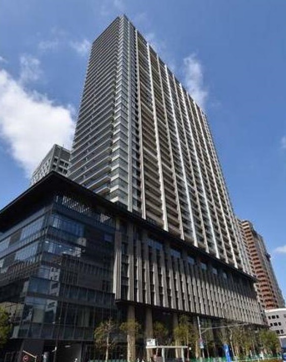 磁器質タイルのLDKです。