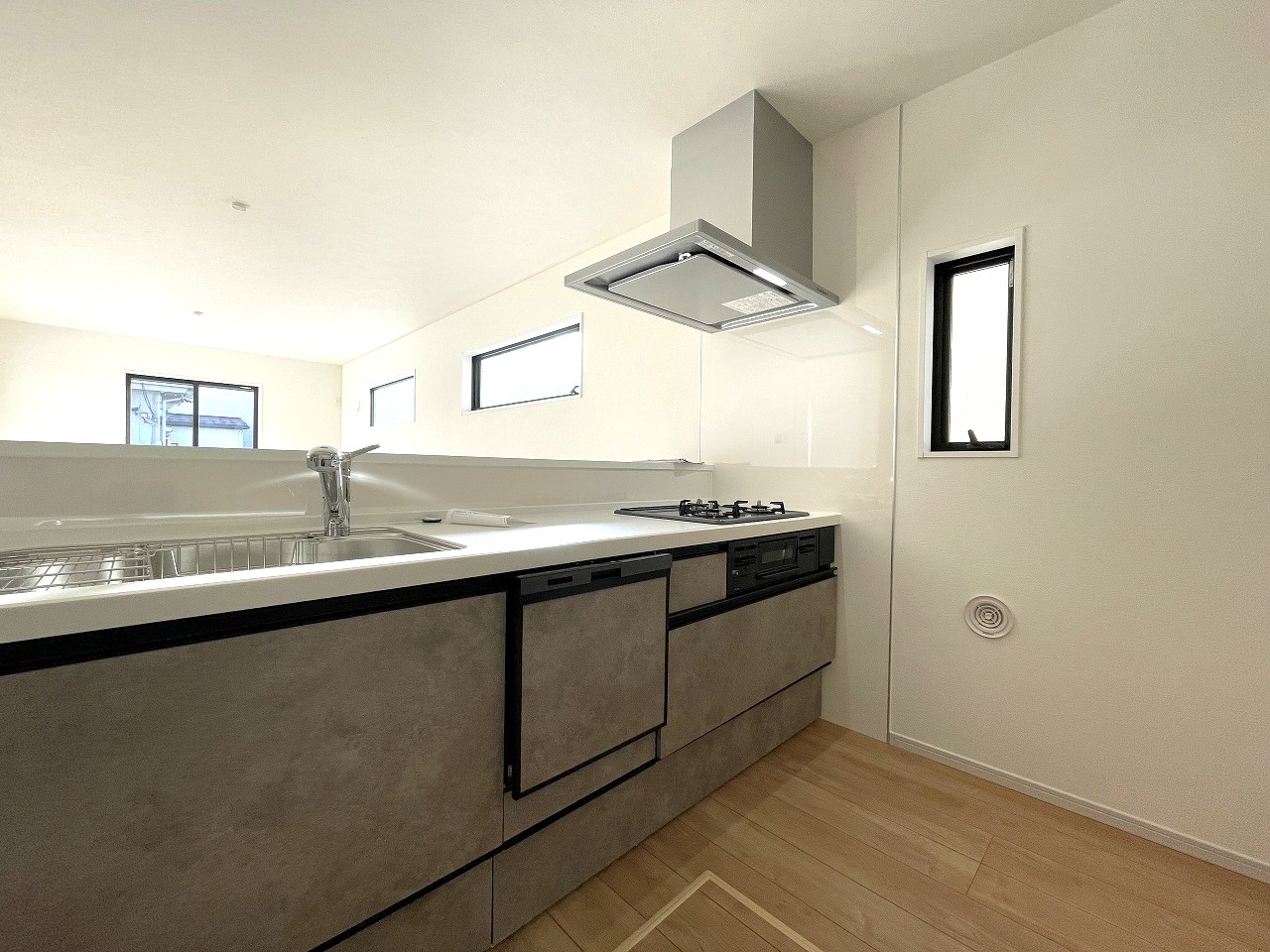 物件画像 埼玉県吉川市新栄2丁目