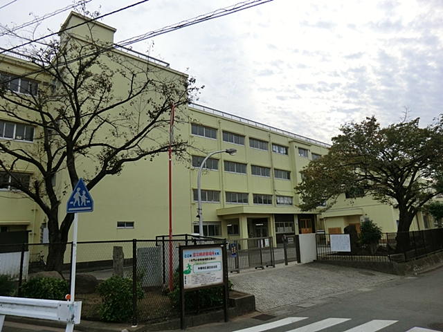 横浜市立大門小学校 距離約90m