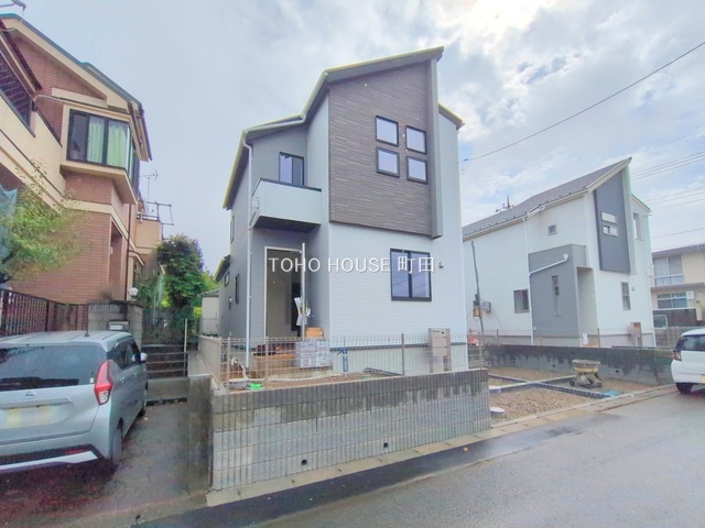 東京都町田市鶴川4丁目