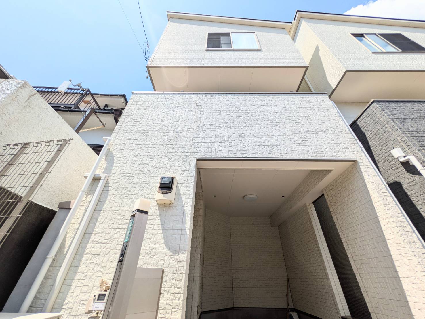 神奈川県横浜市瀬谷区三ツ境