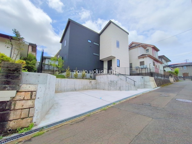 東京都八王子市絹ケ丘１丁目