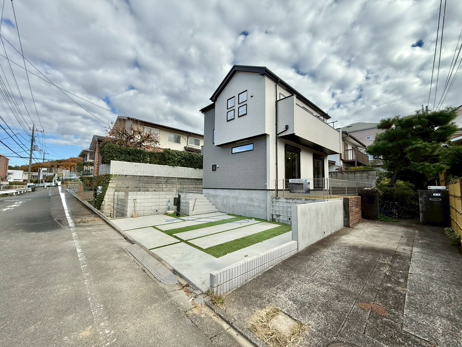 東京都町田市成瀬台１丁目