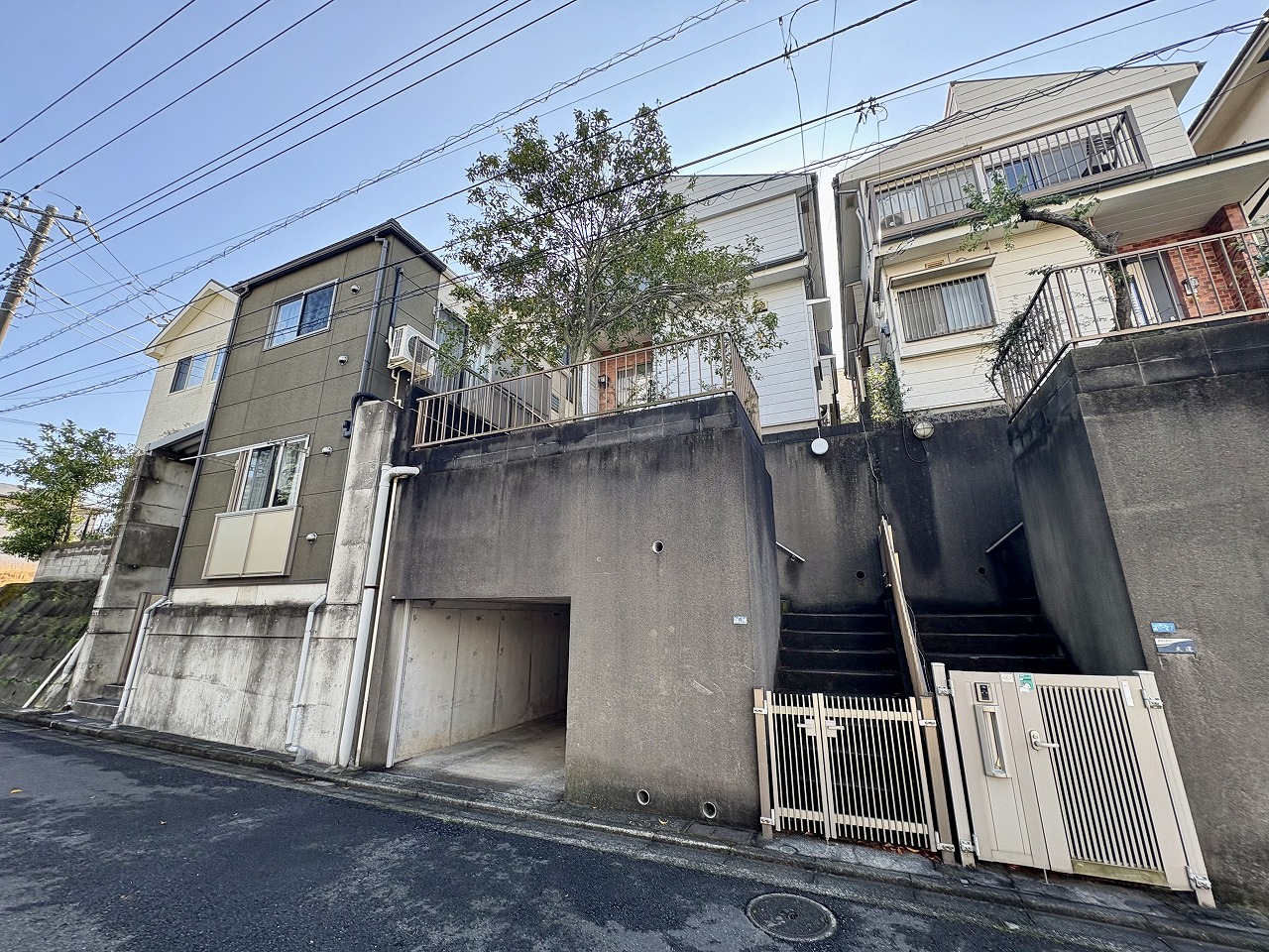 神奈川県横浜市港南区港南３丁目