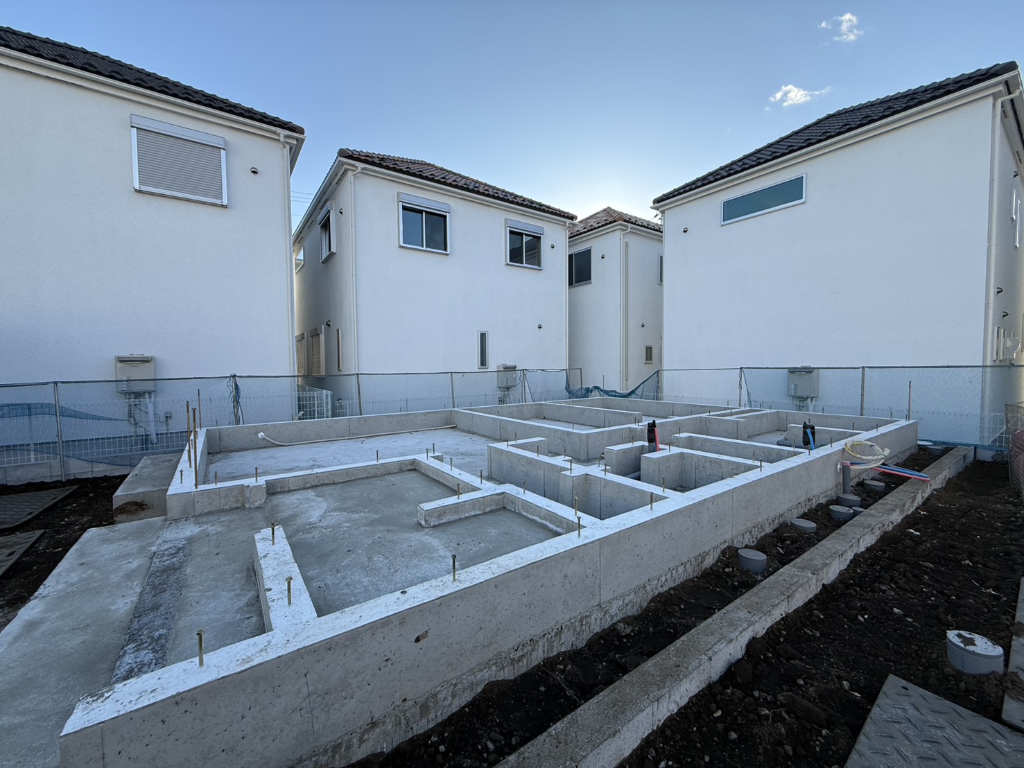 神奈川県綾瀬市蓼川３丁目